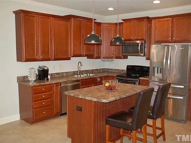 109 Windy Creek Ln — Photo 17