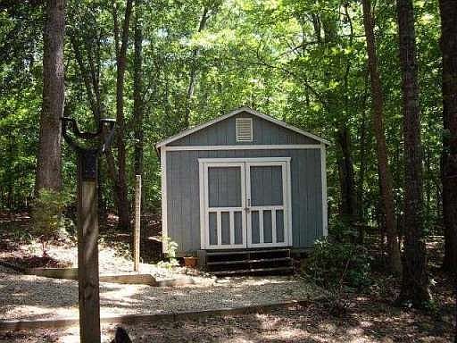 3rd image of 8019 Hickory Ct