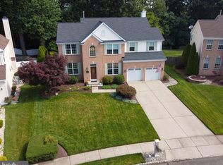 15 Creekwood Dr, Bordentown, NJ 08505