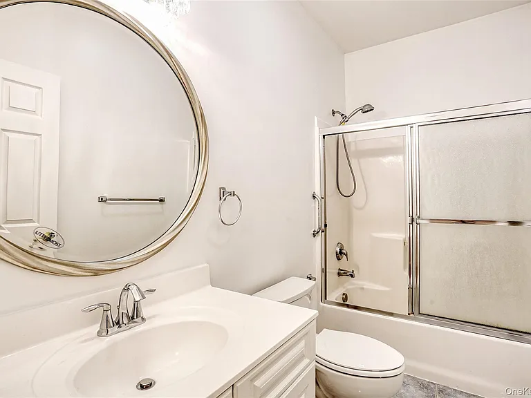80 Alexander Ct — Photo 26