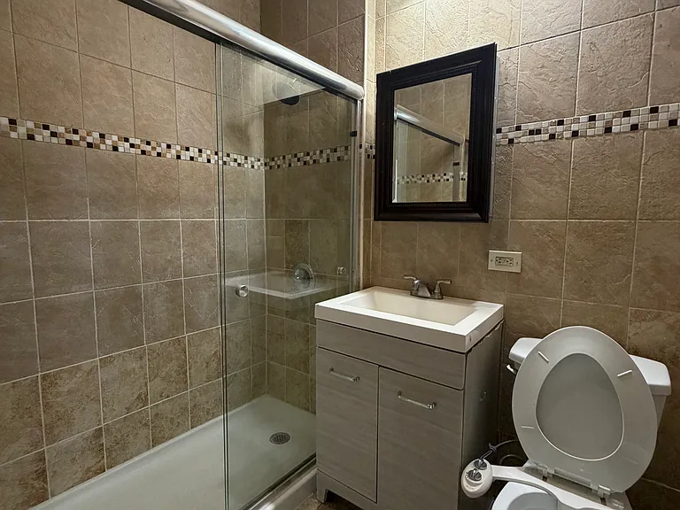 1402 Thieriot Ave #2 — Photo 7