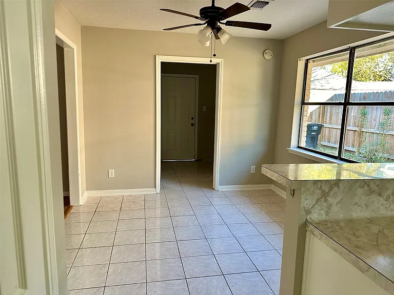 2818 Stoney Wood Dr — Photo 6
