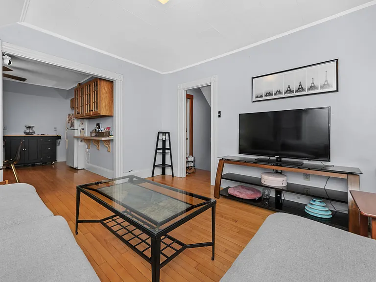 38 E Foster St #2 — Photo 9