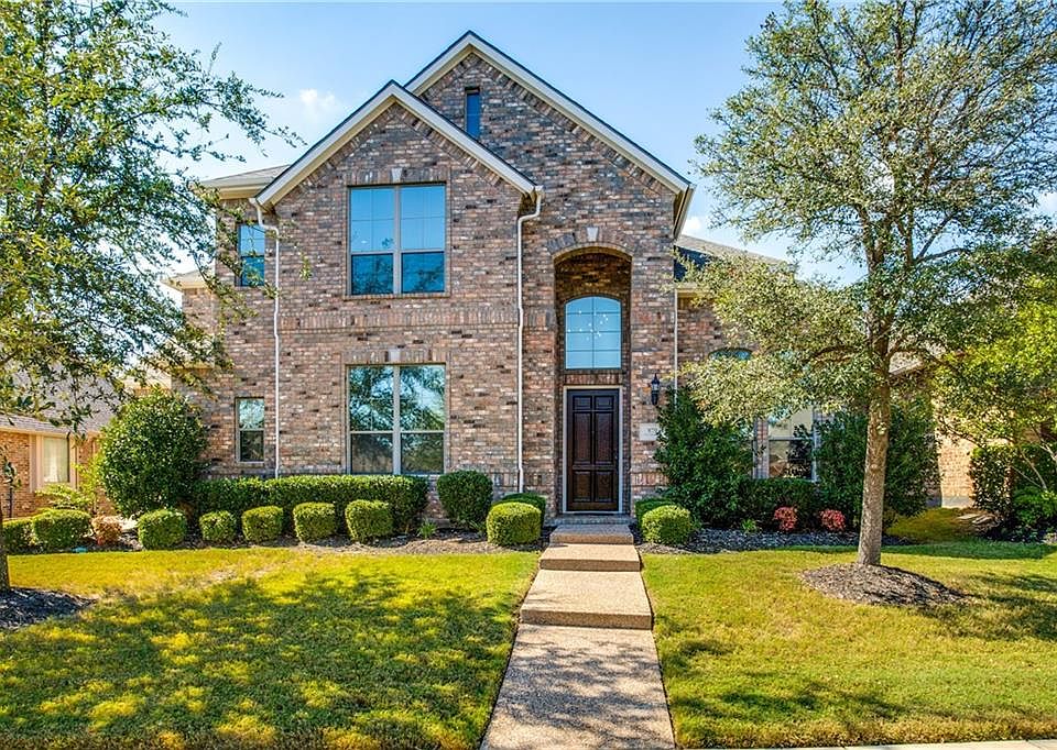 1st image of 879 Terrace Dr