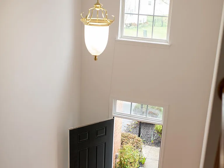 18061 Camdenhurst Dr — Photo 9