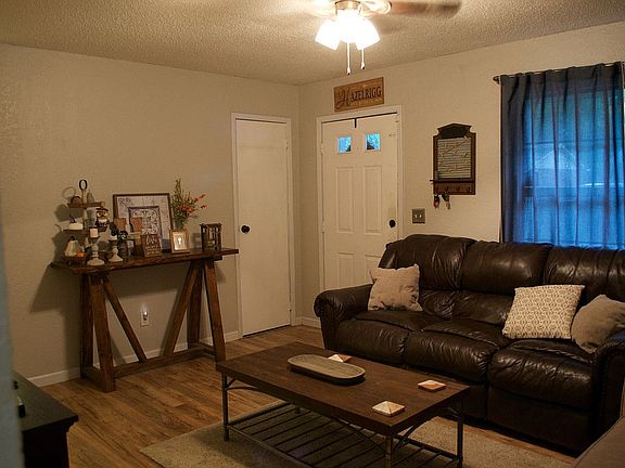 4th image of 207 N Christy