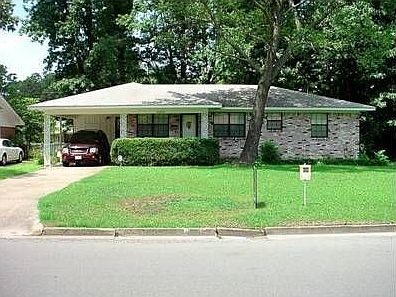 1st image of 2203 W 38th Ave