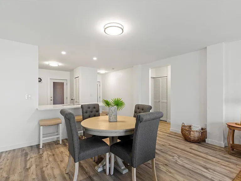 2601 S Roosevelt Blvd #406A — Photo 8