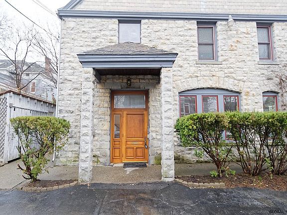 5th image of 125 W Circular St