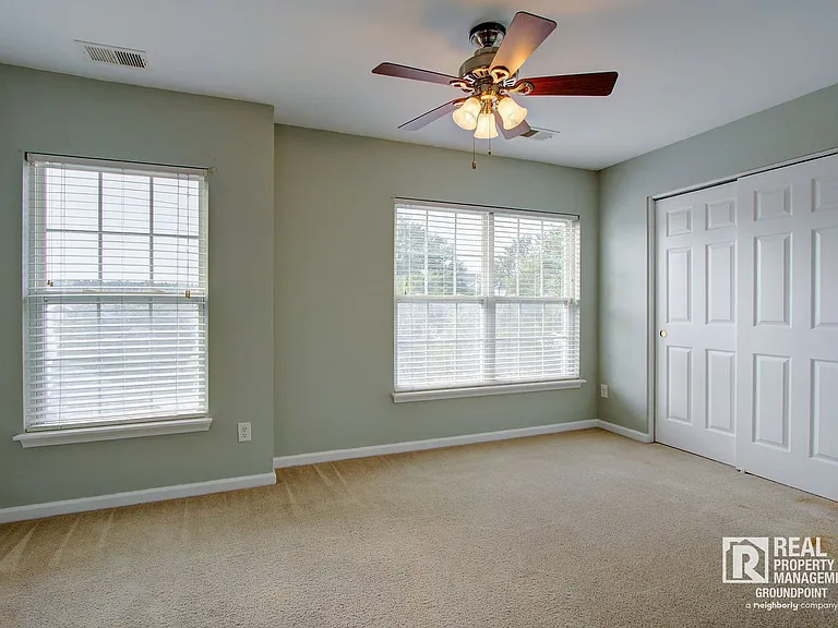 130 Decatur Dr — Photo 19