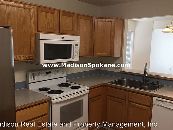5th image of 911 N Mitchell Ct