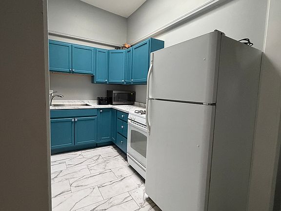 2nd image of 1715 Hatteras St Floor 2
