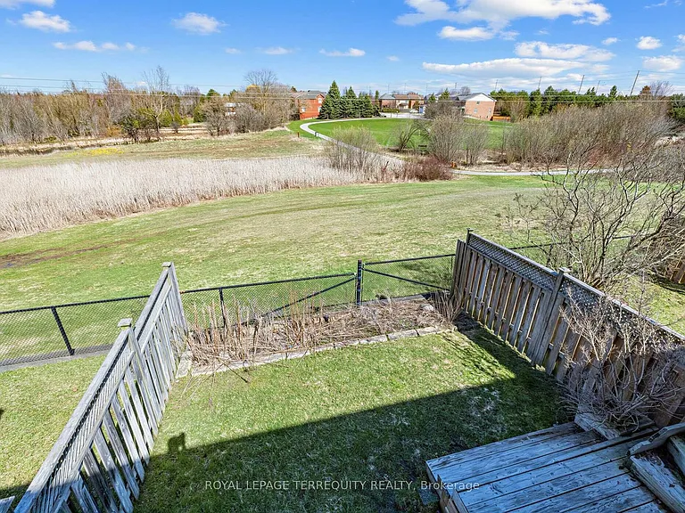 284 Pinnacle Trl — Photo 31