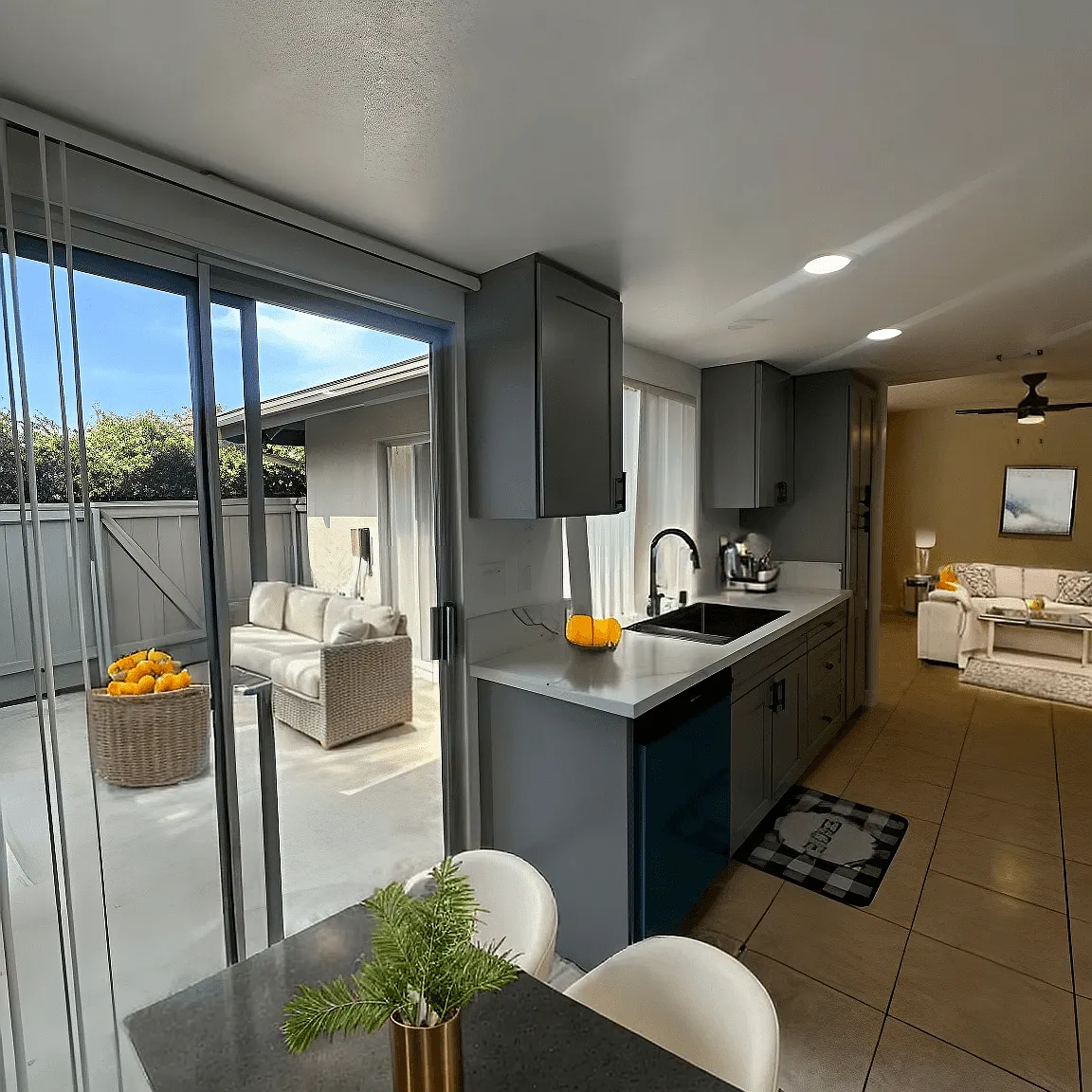 Coventry Square Apartments — Photo 2