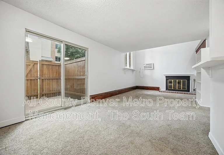 2835 S Monaco Street Pkwy #108 — Photo 10