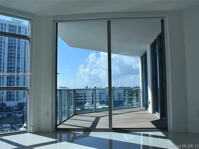 17301 Biscayne Blvd #1407 — Photo 3