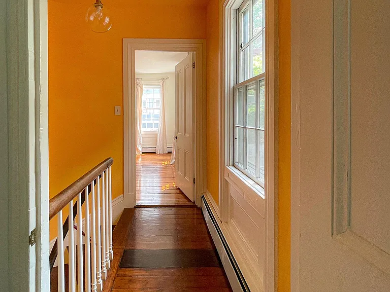 13 Pratt St — Photo 8
