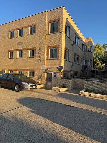 3630 Mozart Ave #6 Photo 1
