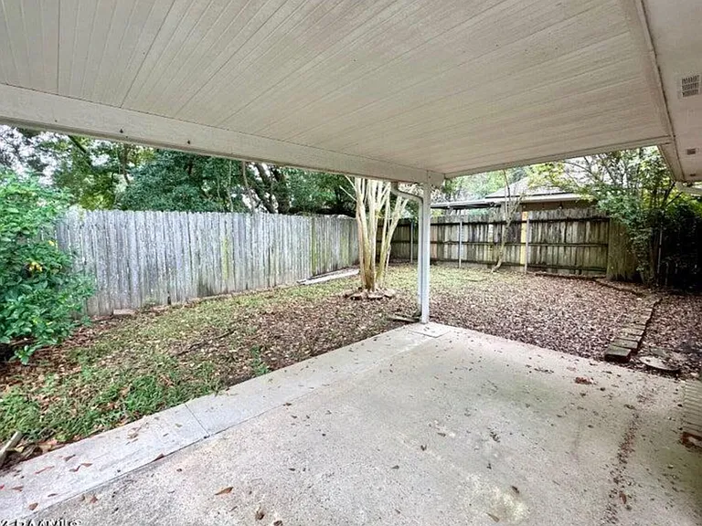 130 Edie Ann Dr — Photo 7