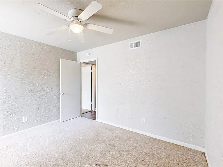 3800 E 29th St #19 — Photo 6