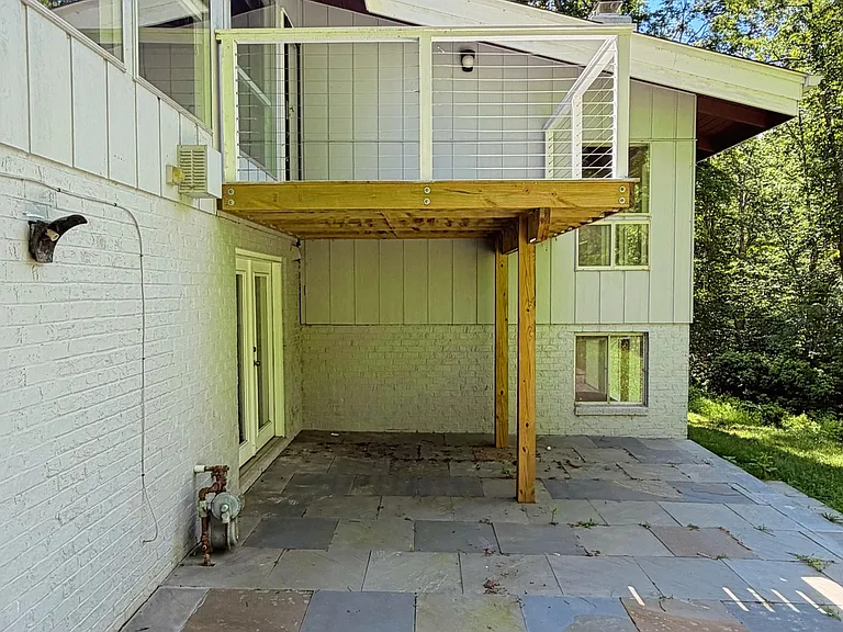 10611 Allenwood Ln — Photo 42