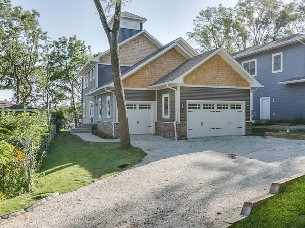 33125 76th St, Burlington, WI 53105