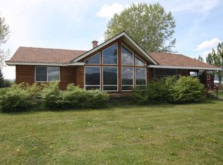 457 River Rd, Cusick, WA 99119