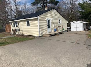 257 Bates St, Millinocket, ME 04462