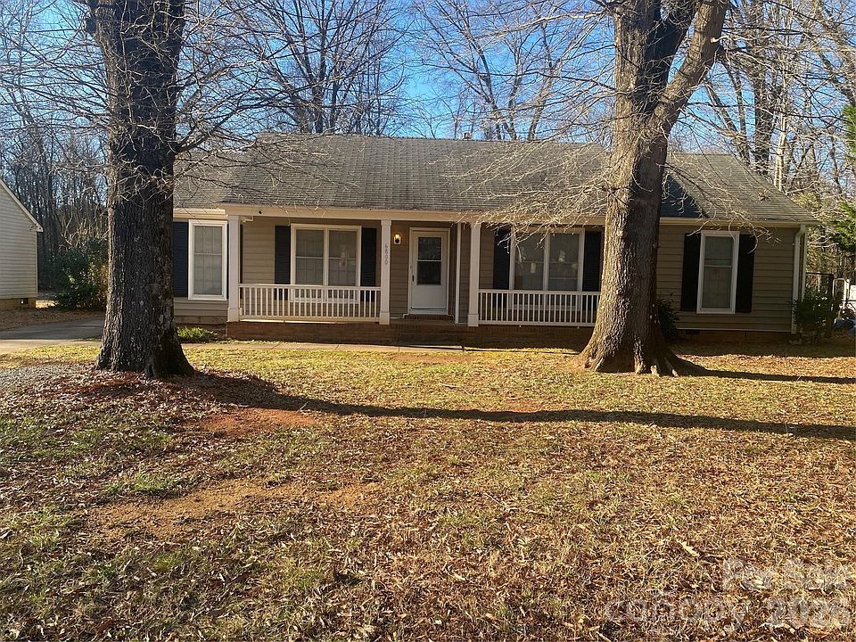 2nd image of 6800 Marlbrook Dr