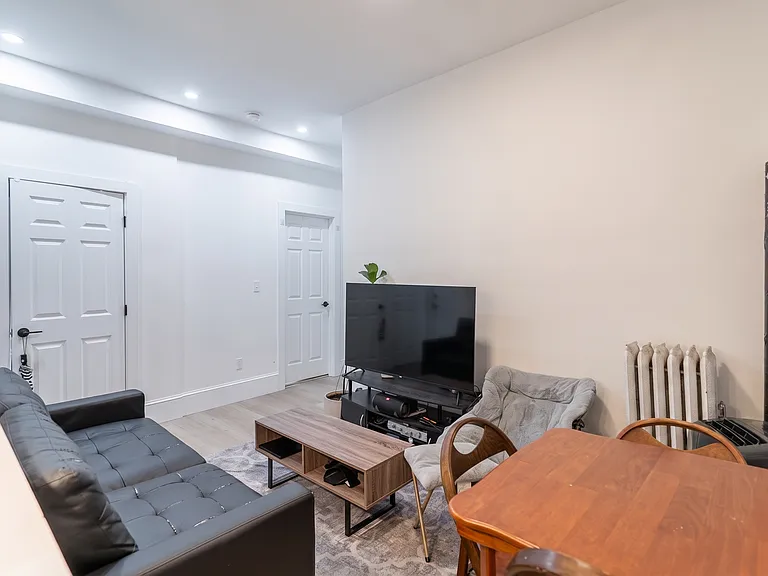 54-56 Burbank St #1 — Photo 5