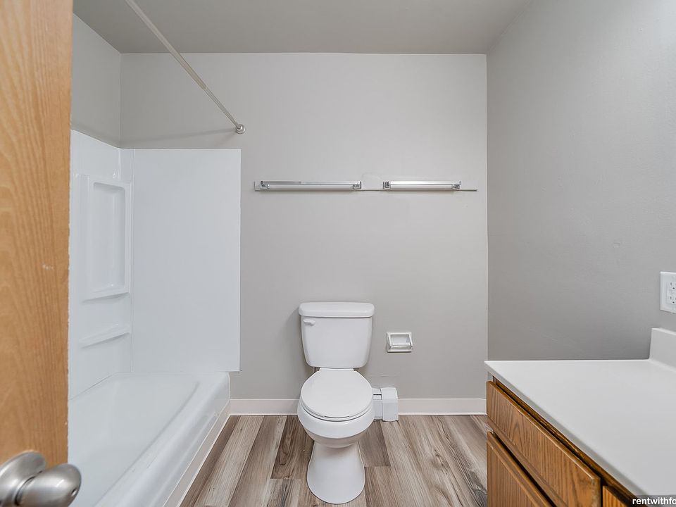 Lombard Ridge 1750 Apartment Rentals Oshkosh, WI Zillow