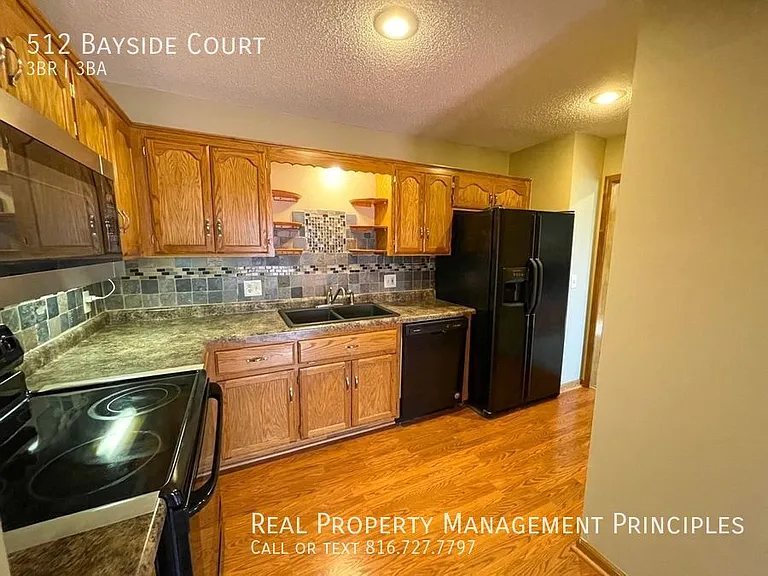 512 Bayside Ct — Photo 9