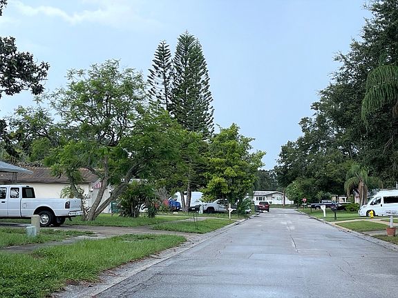 4th image of 3127 Winchester Dr