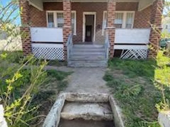 110 N Pollard St, Vinton, VA 24179