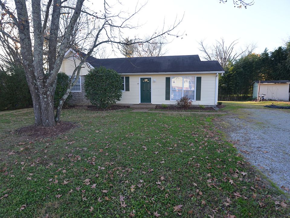 1st image of 105 Grenadier Dr