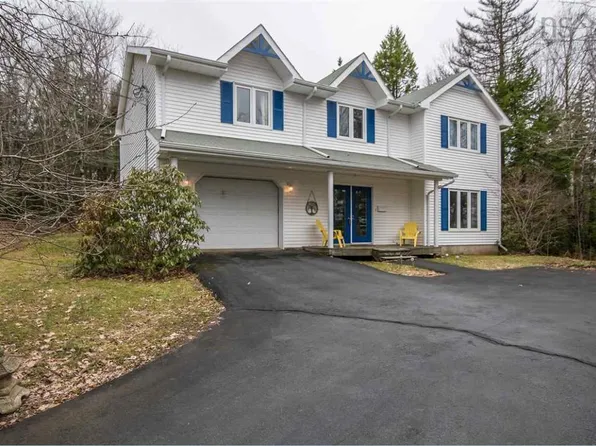 5 Lisa Ct, Halifax, NS B4B 1K4