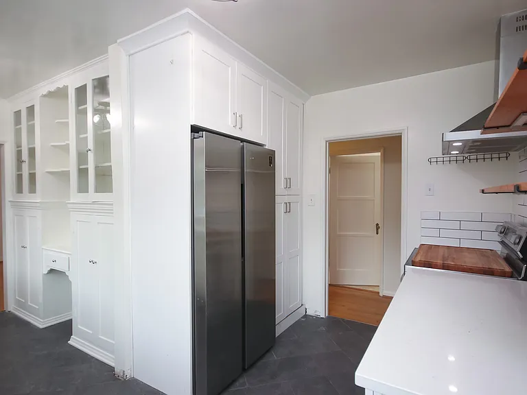 412 N Campbell Ave — Photo 13