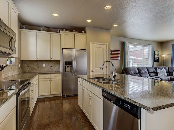 Upgraded kitchen 