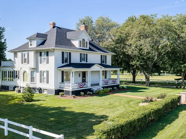 704 E Thompson St, Princeton, IL 61356