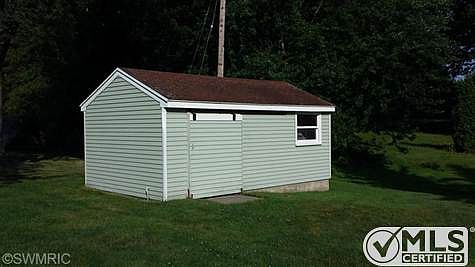 Storage shed