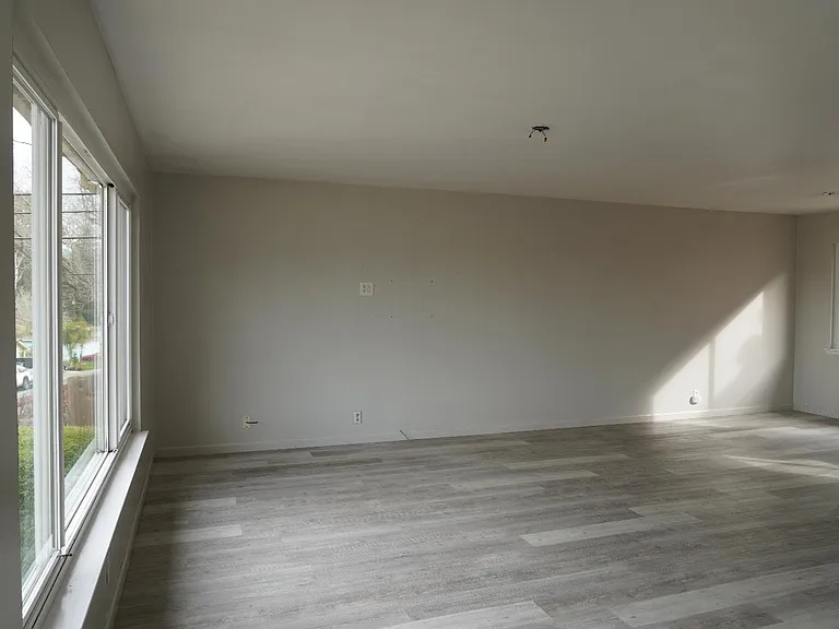 1115 Sereno Dr — Photo 10