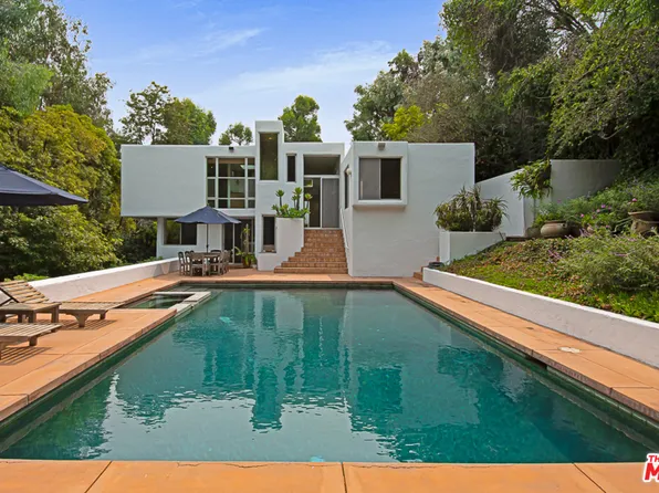 286 S Westgate Ave, Los Angeles, CA 90049