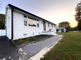 132 Hilda Dr, Mount Airy, NC 27030