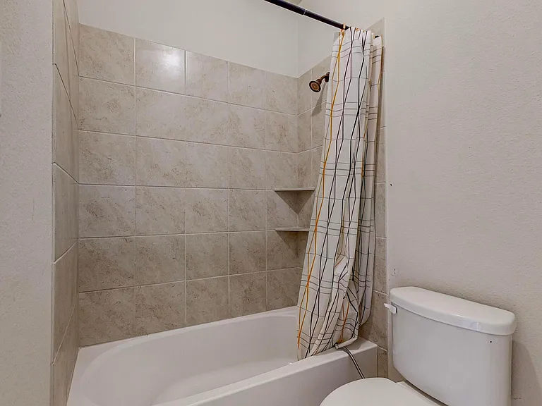 8812 Denstone Dr — Photo 46