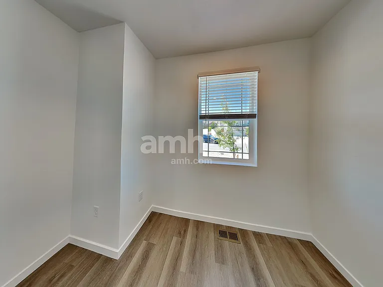 26199 E Calhoun Cir — Photo 5