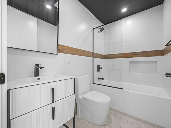 173 Rochester Avenue image 9 of 12