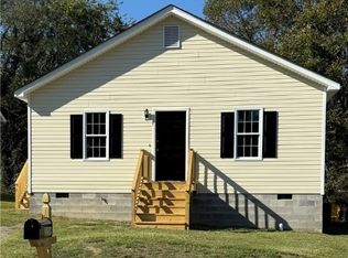 2209 Berry St, Hopewell, VA 23860