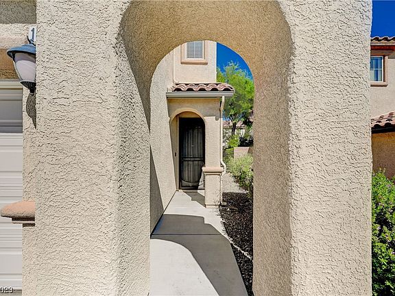 5th image of 10810 Beach House Ave