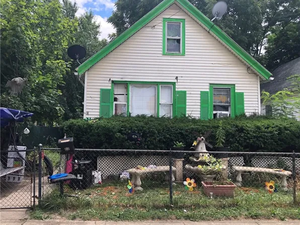51 Lorenzo St, Rochester, NY 14611