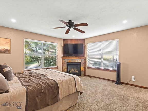 5th image of 166 Cedar Wood Cir